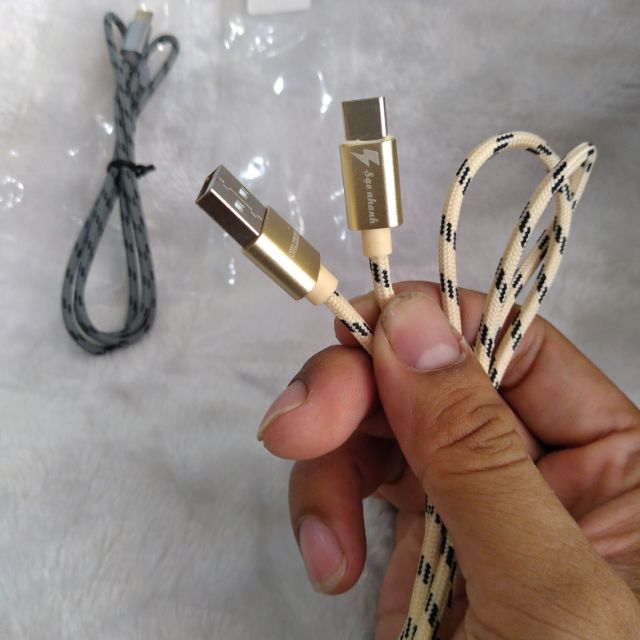 Cáp sạc nhanh type C dây dù có mã vạch