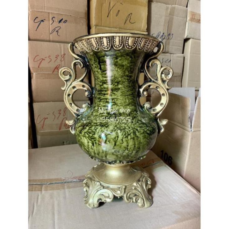 Cúp 10 Bình hoa composite