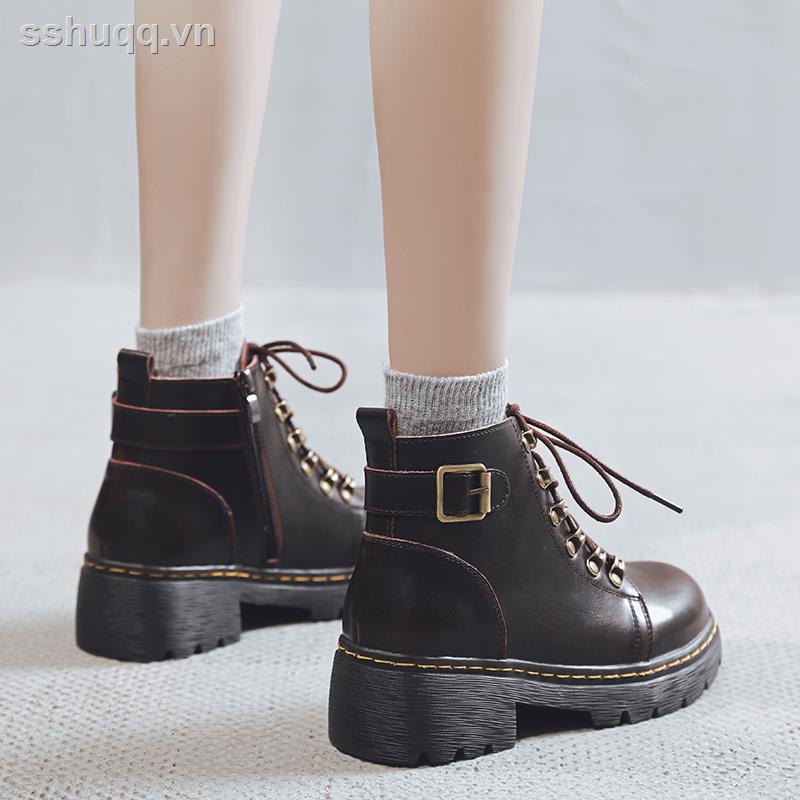 Giày bốt Martin mỏng đế dày thiết kế độc đáo phong cách Anh Quốc thời trang xuân thu cho nữ 2021