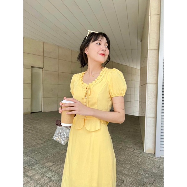 Sunshine Set Áo Bèo Kèm Chân Váy Xẻ