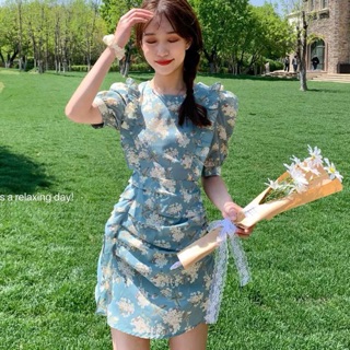 [Có sẵn/Có hình thật] Váy voan hoa nhí nhún dáng ôm cổ bèo. Váy xanh tiểu thư tay bồng