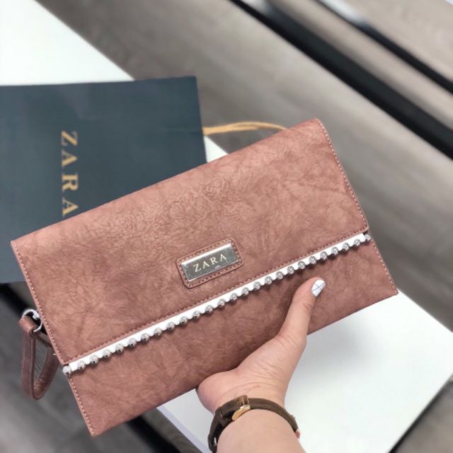 Clutch viền đinh hàng siêu đẹp