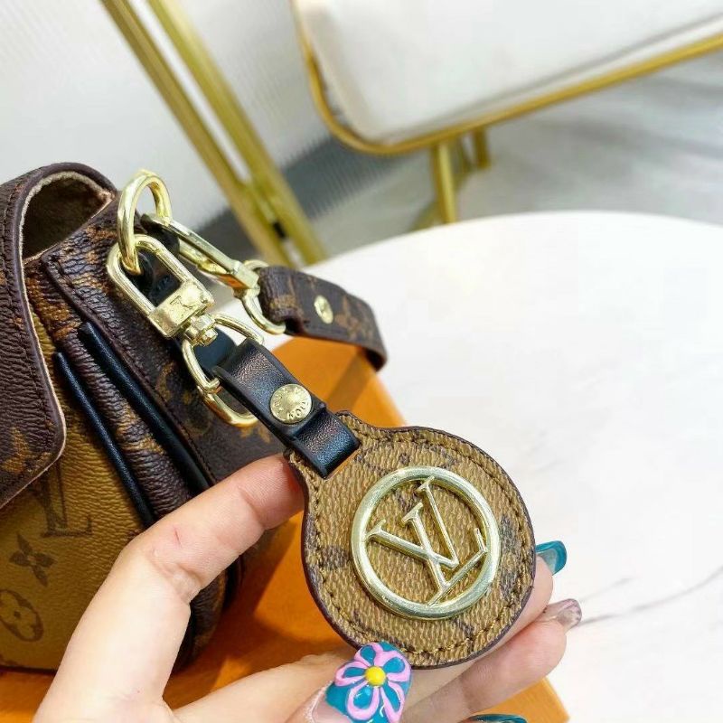 TÚI LV BOLSA SWING SUPER FULL BÕ NAM CHÂM