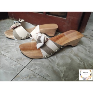 Guốc gỗ Guốc mộc cao 5 phân ( Có đóng thêm đế cao su )