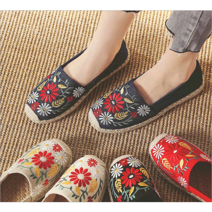 TAM03_giày vải thêu hoa | BigBuy360 - bigbuy360.vn