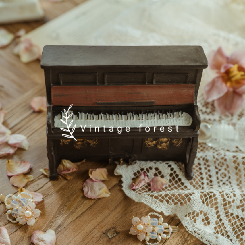 ZAKKA cửa hàng tạp hóa nhựa làm cũ bẩn Retro Mini đàn piano nhỏ bắn đạo cụ Trang chủ thủ công đồ trang trí