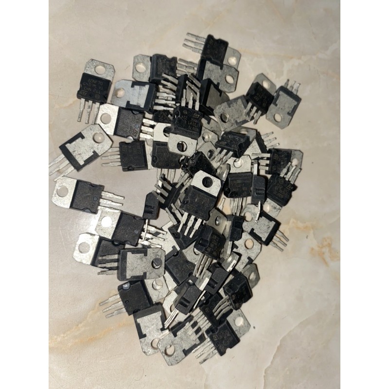 Gói 100 con fet 80nf70 chân ngắn
