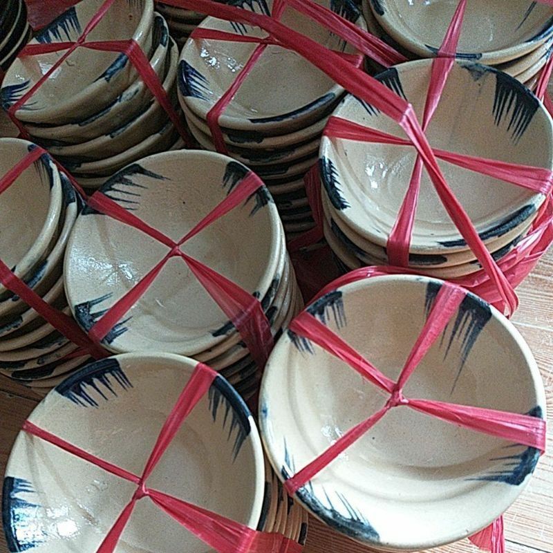 10 chén bánh bèo, chén nướng than, chén trứng nướng, chén hàu nướng chén không láng mịn.mà có sạn nhỏ ở lòng chén.