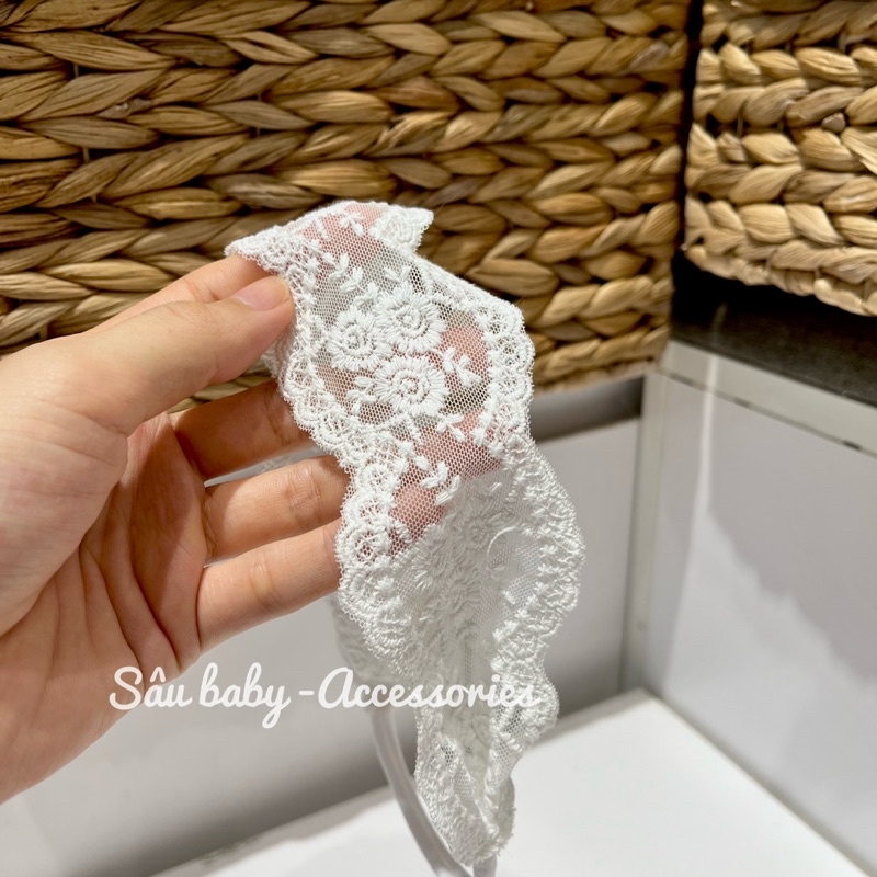 Băng đô tuban ren trắng trơn lượn sóng cho bé