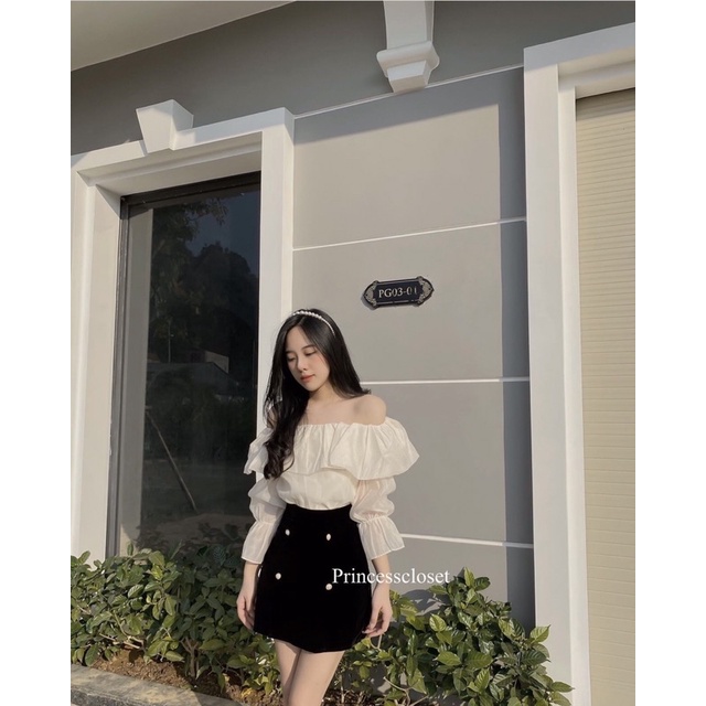 Áo trễ vai màu be tay bồng tiểu thư