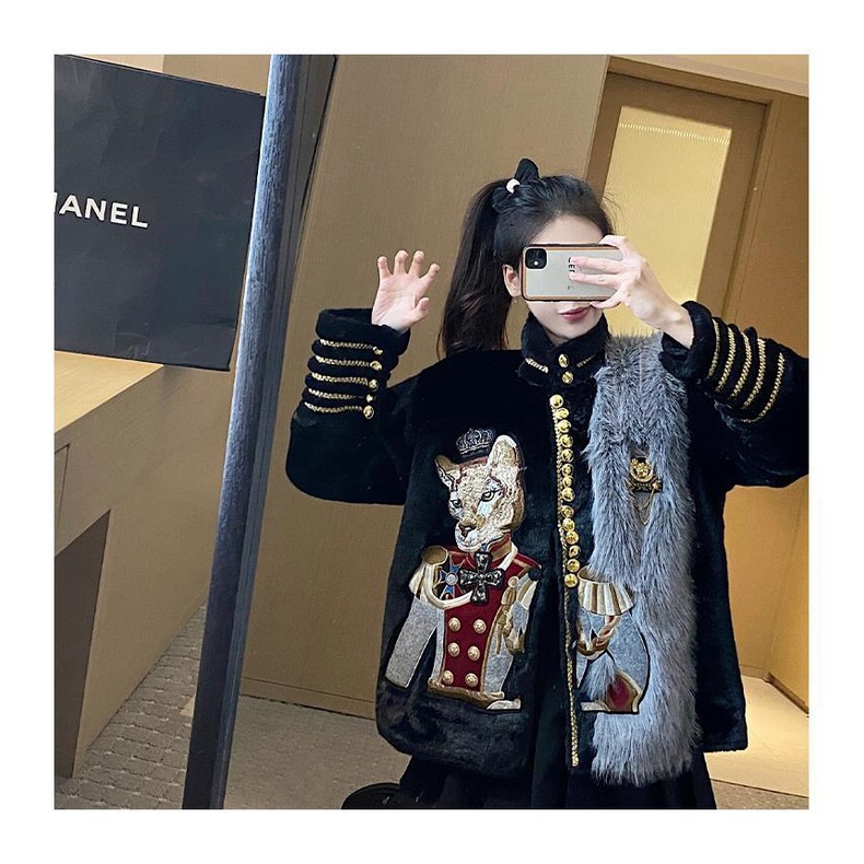 Áo Khoác Lông Cừu Thêu Họa Tiết Phong Cách Trẻ Trung Chất Lượng Cao Thời Trang Thu Đông 2021