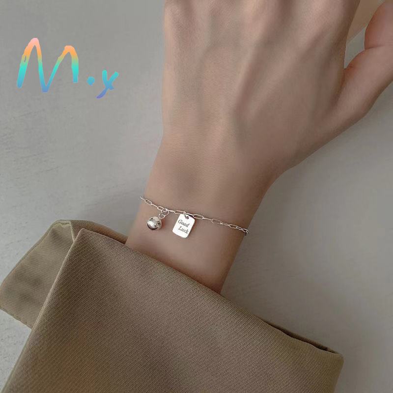 Vòng tay hợp kim phối mặt vuông xinh xắn