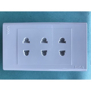 Ổ cắm ba LiOA 2 chấu 16A