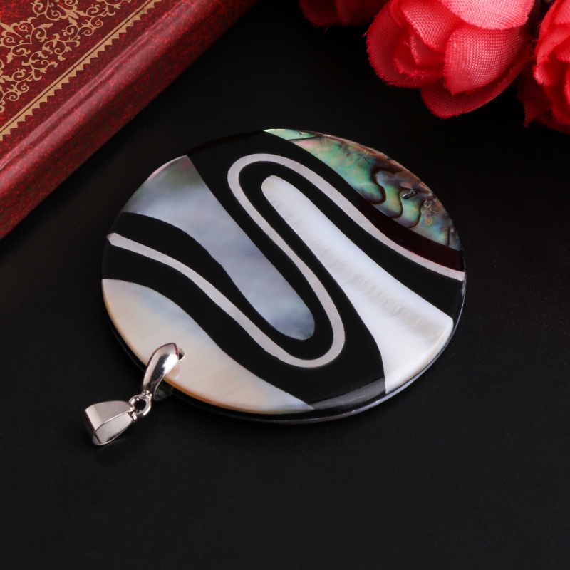 Vòng cổ Mặt Tròn Họa Tiết Vỏ Sò Tự Nhiên Nhiều Màu Sắc