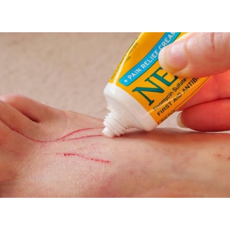 Neosporin lành vết thương hở, vết bỏng vết cắn Neosporin Pain Relief Ointment 56.7g Mỹ Date Mới Nhất
