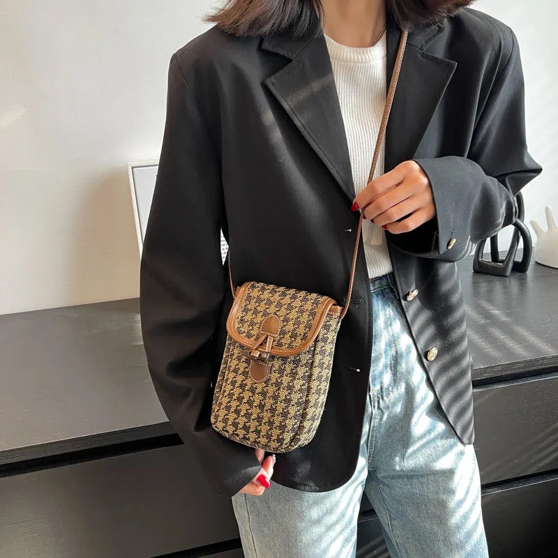 Túi Đeo Vai Đựng Điện Thoại Họa Tiết Kẻ Sọc Thời Trang kf073