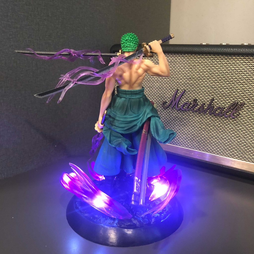 Figure / Mô hình Zoro 21 cm có LED