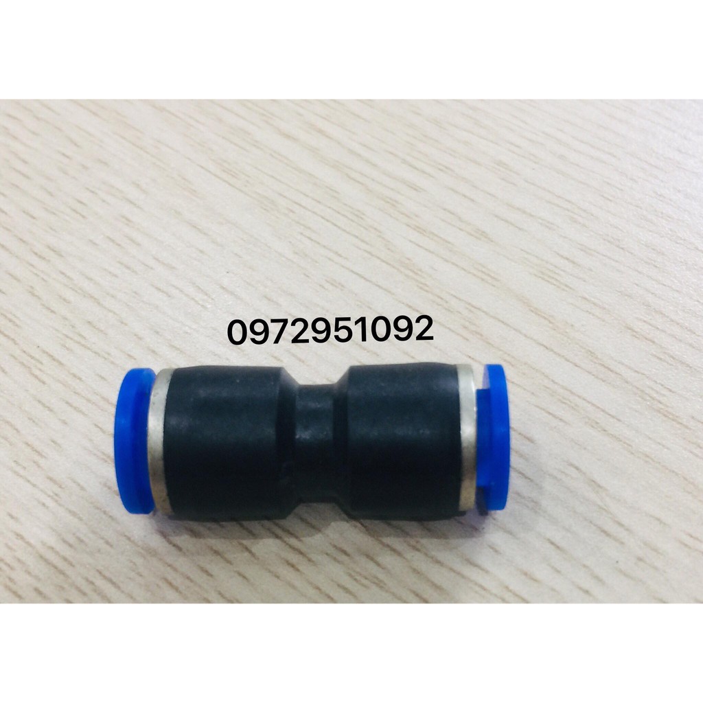 Một kết  nối nhanh dây phun sương 8mm