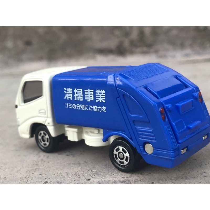 Xe ô tô mô hình Tomica Toyota Dyna Truck