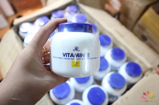 Kem dưỡng ẩm Aron vıtamın E (Thái Lan)