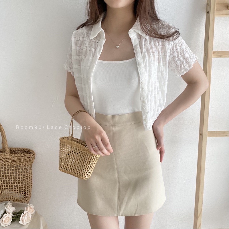 Chân váy A dáng ngắn, có quần trong, 3 mầu trắng kem/ đen/ nâu | BigBuy360 - bigbuy360.vn