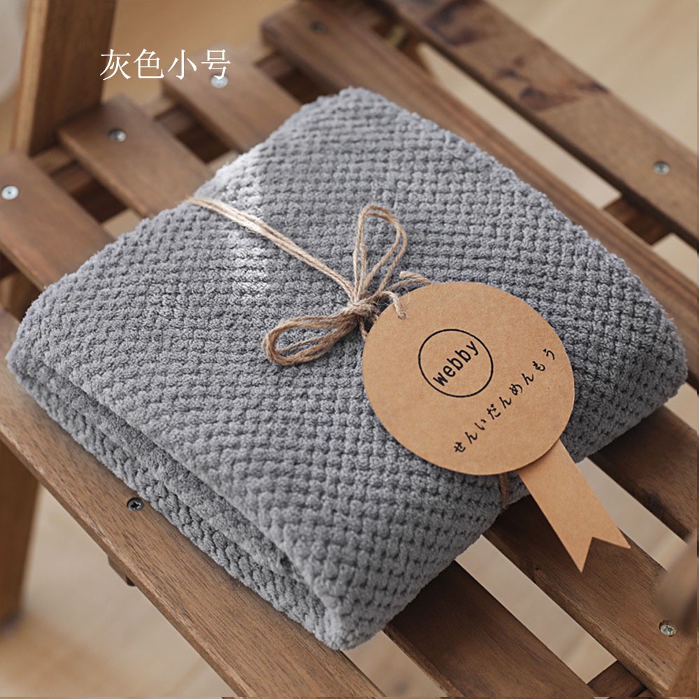 1 Khăn Tắm Vải Lông Cừu San Hô Dày Màu Trơn Thấm Hút Nước Dành Cho Gia Đình