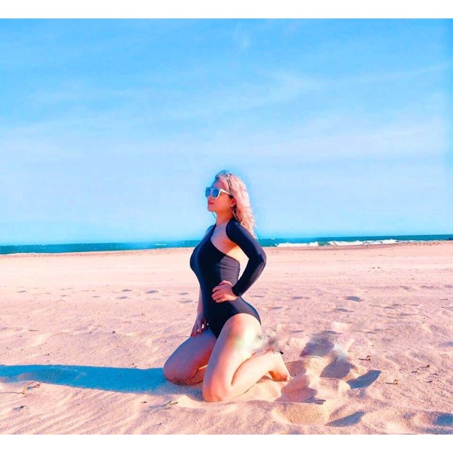 [HÌNH THẬT] Set bikini, bodysuit tay dài đen sành điệu | BigBuy360 - bigbuy360.vn