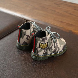 BOOT LÍNH RẰN RI