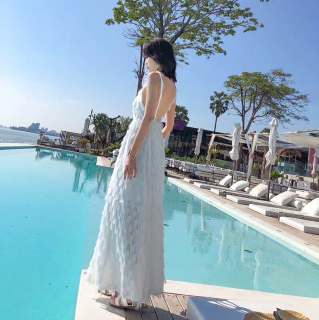 [Kèm ẢNH THẬT ]ĐẦM MAXI TRẮNG LÔNG VŨ HỞ LƯNG | BigBuy360 - bigbuy360.vn