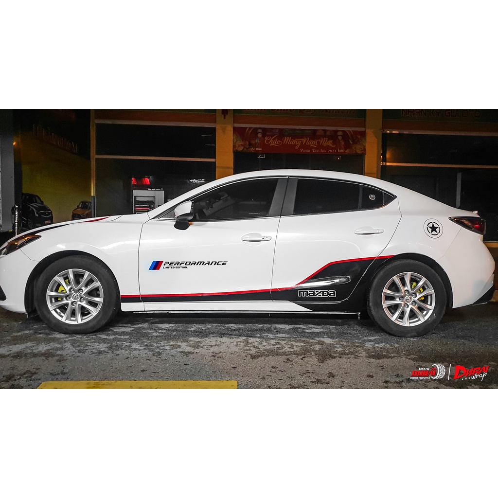 Tem dán trang trí sườn và capo xe Mazda 3
