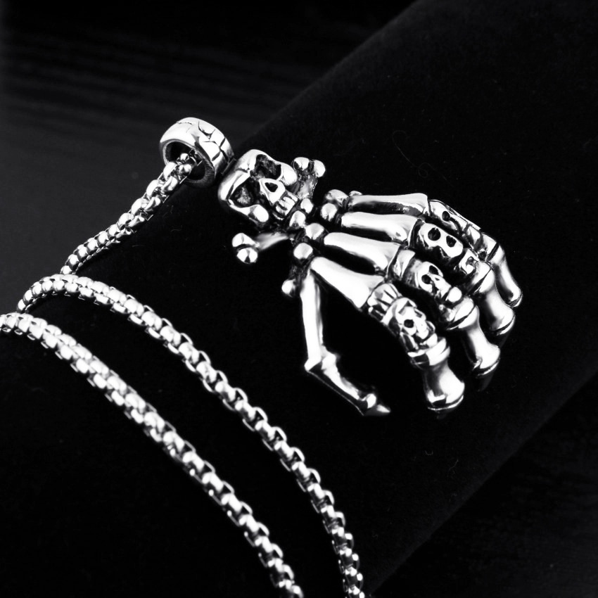 Vòng cổ Thép Không Gỉ Mặt Hình Bàn Tay Xương Dài Phong Cách Âu Mỹ Thời Trang Dành Cho Nam