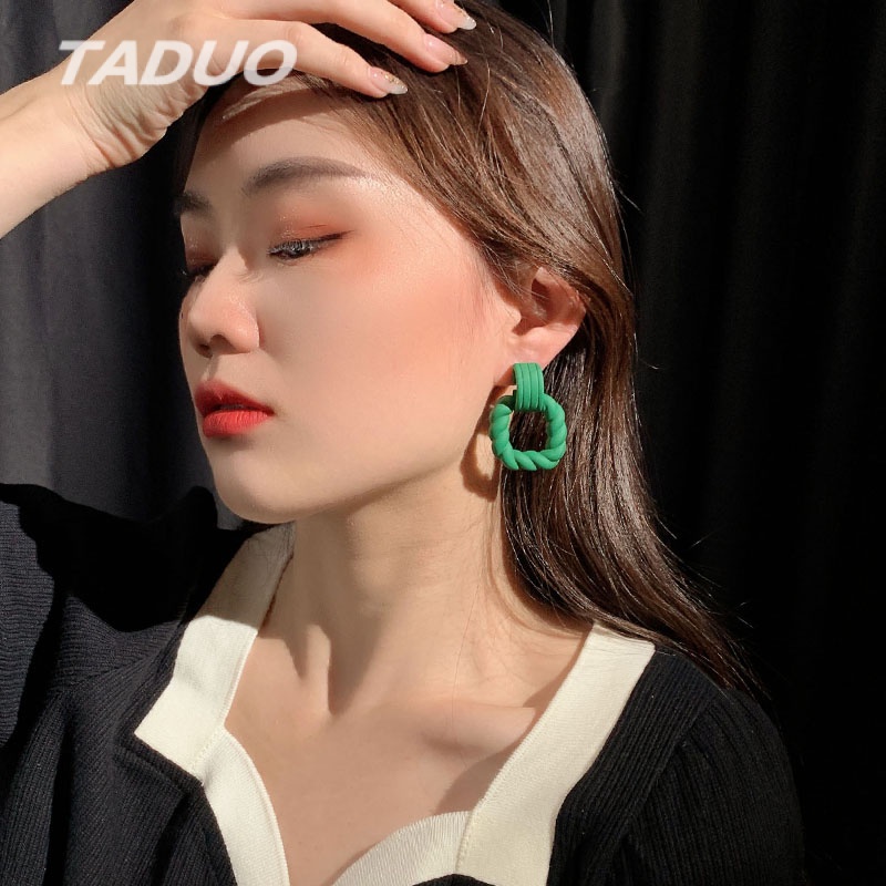 Khuyên tai màu xanh lá cây phong cách retro Hàn Quốc dành cho nữ