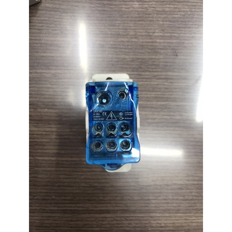 Cầu đấu chia dây điện