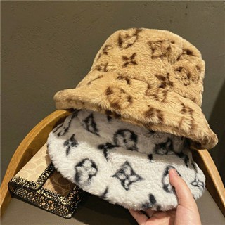 New seasoned wild women winter hat Japanese fisherman's flat rabbit fur warm print hat