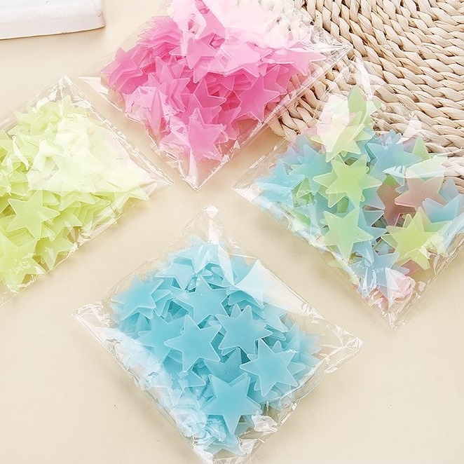 Gói 100 ngôi sao dán tường dạ quang 3cm trang trí đa năng 1588 siêu thị 24/7