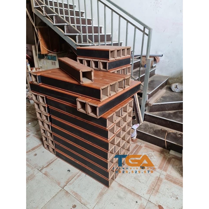 Chân loa gỗ. 90cm , 80cm , 70cm