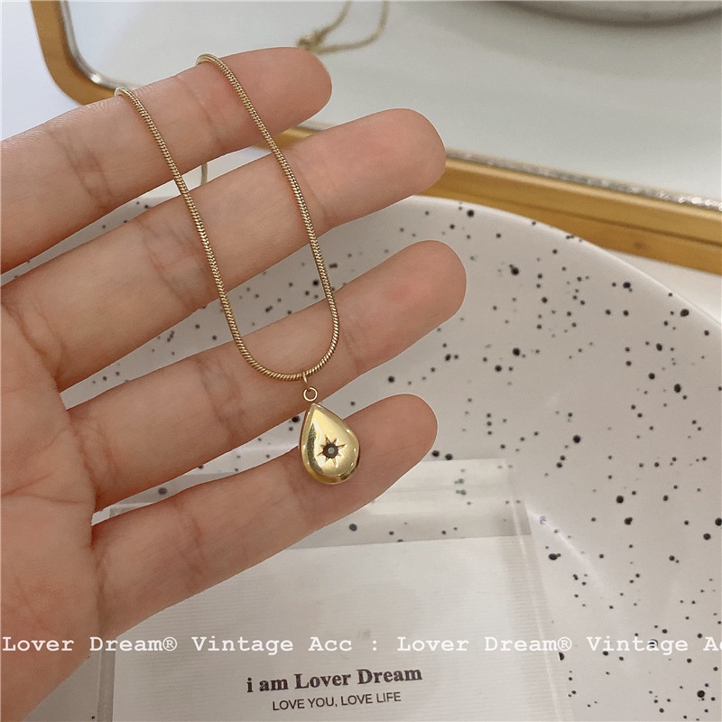 Vòng cổ thép titan mặt hình lục giác màu đen phong cách cổ điển thời trang