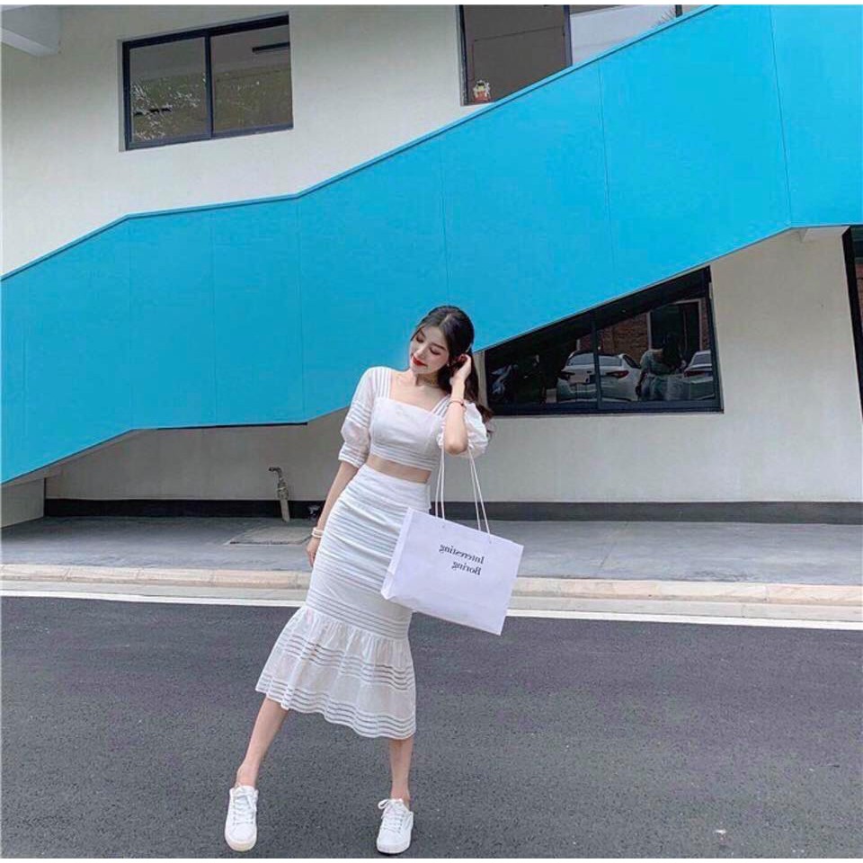 SET ÁO CROP PHỐI REN + CV ĐUÔI CÁ