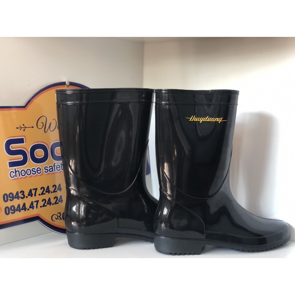 Ủng lội nước màu đen chất lượng cao Thùy Dương size nữ, PVC