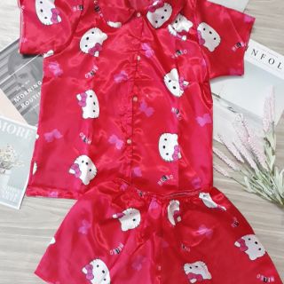 Đồ pijma phi bóng Mèo Kitty và Mickey
