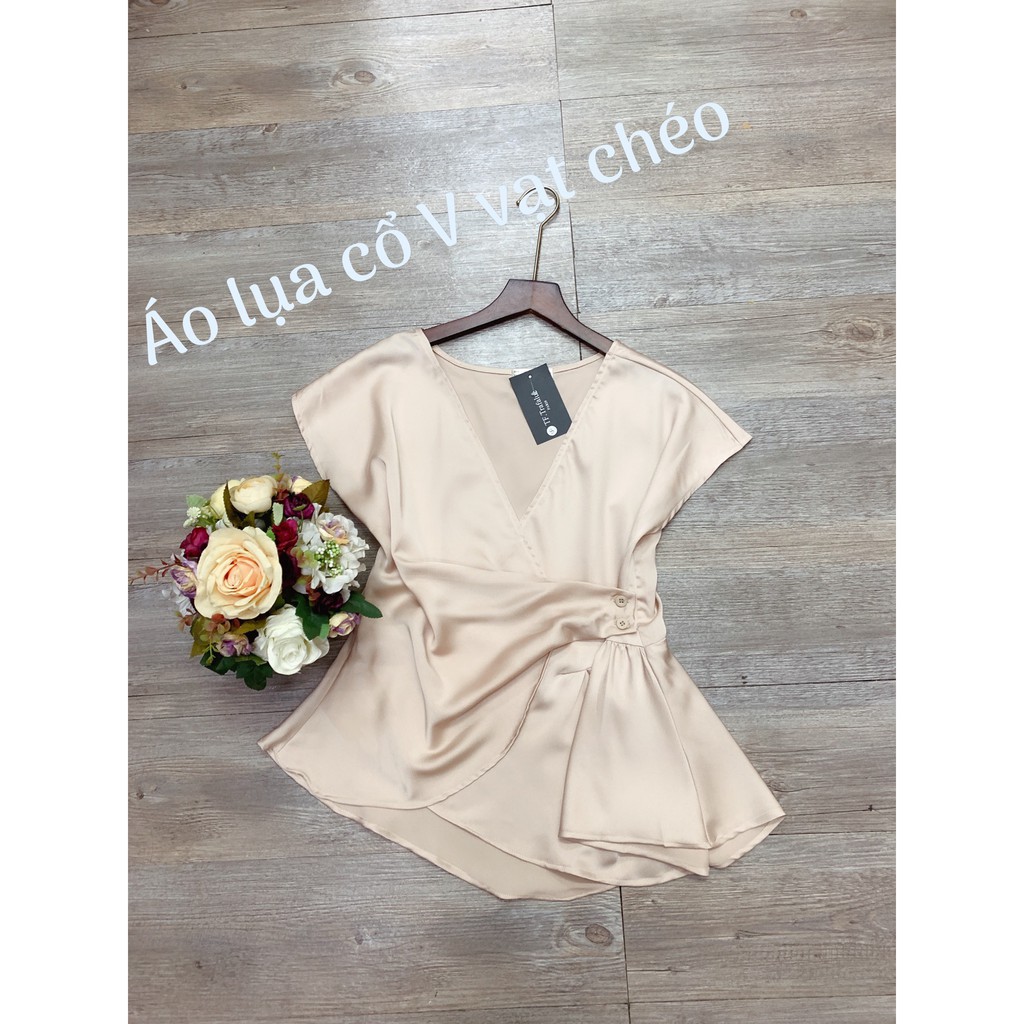 ( Moon) Áo sơ mi lụa chổ chữ V