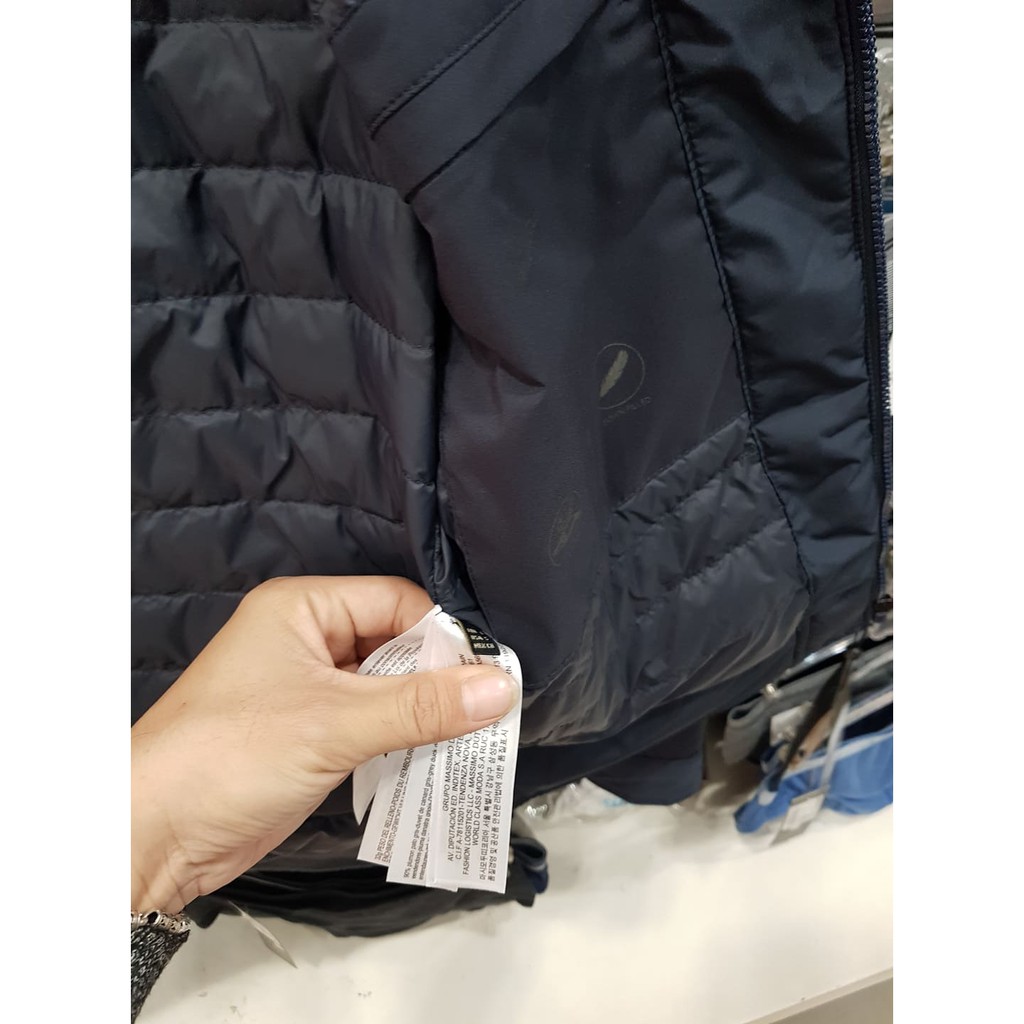 Áo khoác gió Massimo Dutti, trần lông vũ nhẹ bên trong, hàng dư xịn đét | BigBuy360 - bigbuy360.vn