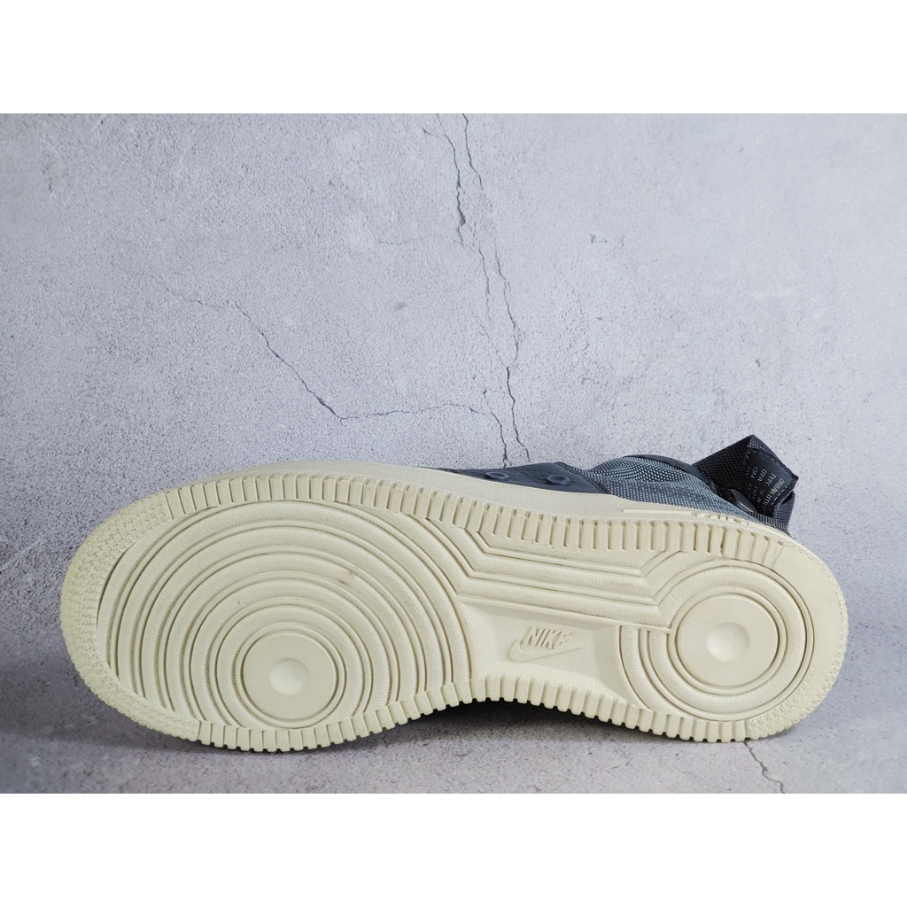 Giày thể thao chính hãng 2hand NIKE SF AIR FORCE 1 MID