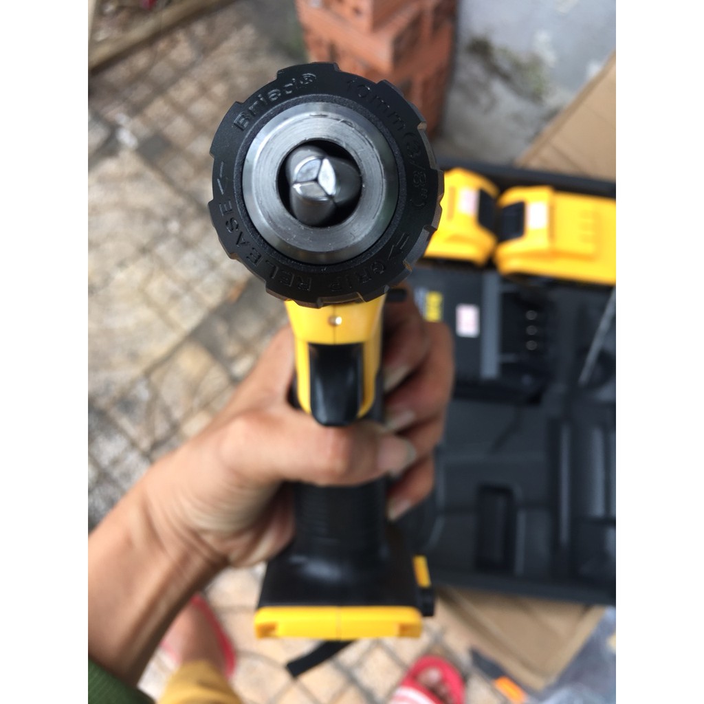 Máy khoan pin Dewalt 24v có búa