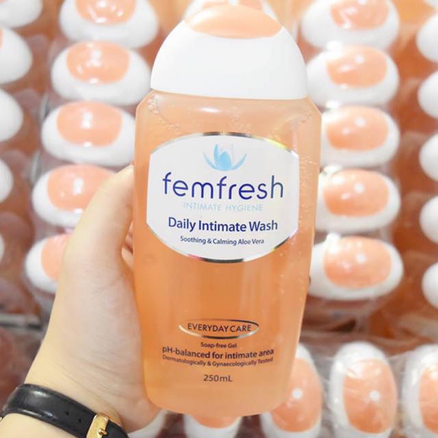 DUNG DỊCH VỆ SINH PHỤ NỮ FEMFRESH Úc 250ml