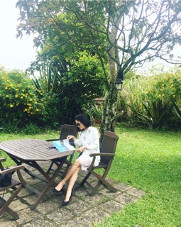 Váy thiết kế hoa linh lan