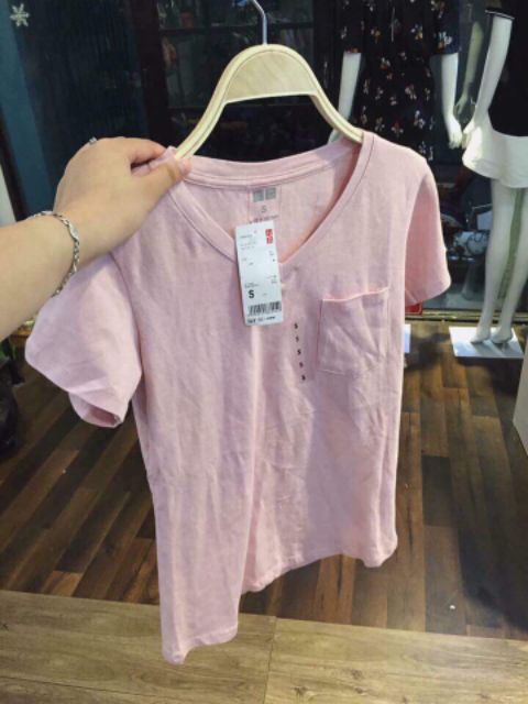 [Mã 153FASHIONSALE1 giảm 10K đơn 50K] Áo phông nữ uni cổ tim túi ngực