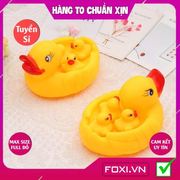 Đồ Chơi Vịt Cao Su Bơi Nước Foxi-Chú Vịt Màu Vàng Phát Ra Âm Thanh Vui Nhộn Trong Bồn Tắm Cho Bé