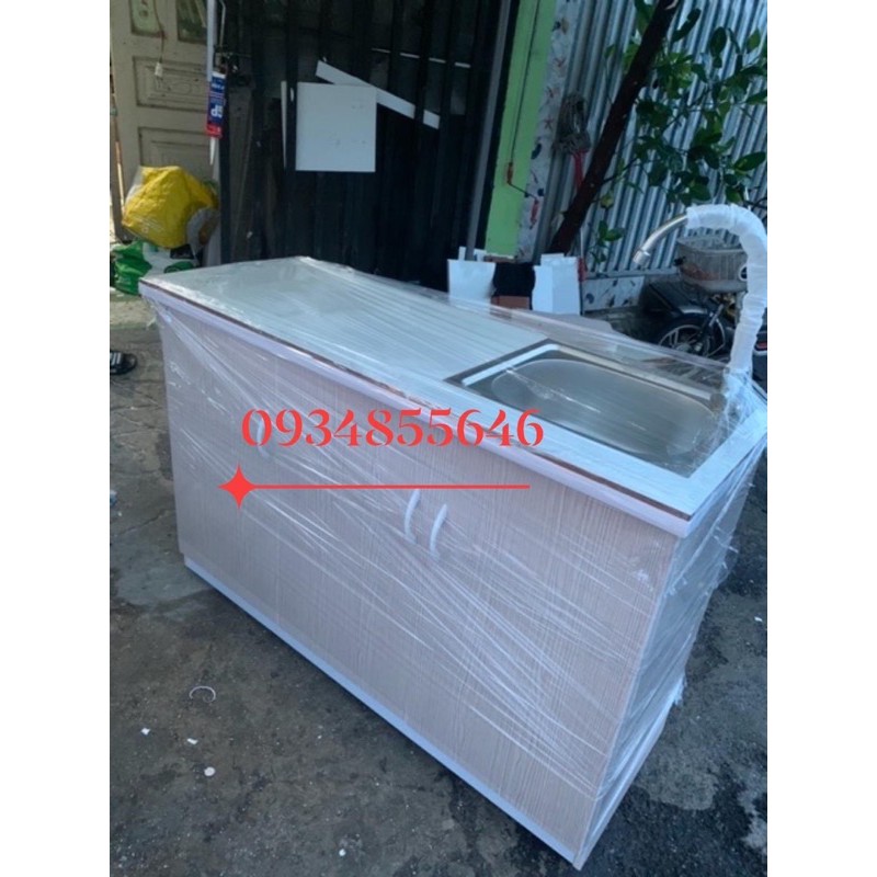 Tủ bếp nhựa đài loan có bồn và mặt dán gạch 124x80 vân gỗ(TPHCM)- | BigBuy360 - bigbuy360.vn