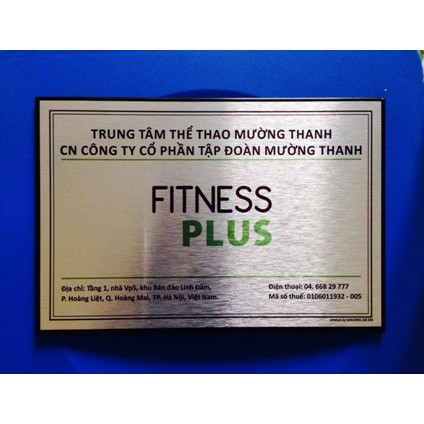 BIỂN CÔNG TY BẰNG INOX ĐẾ MICA GIÁ RẺ TẠI HÀ NỘI